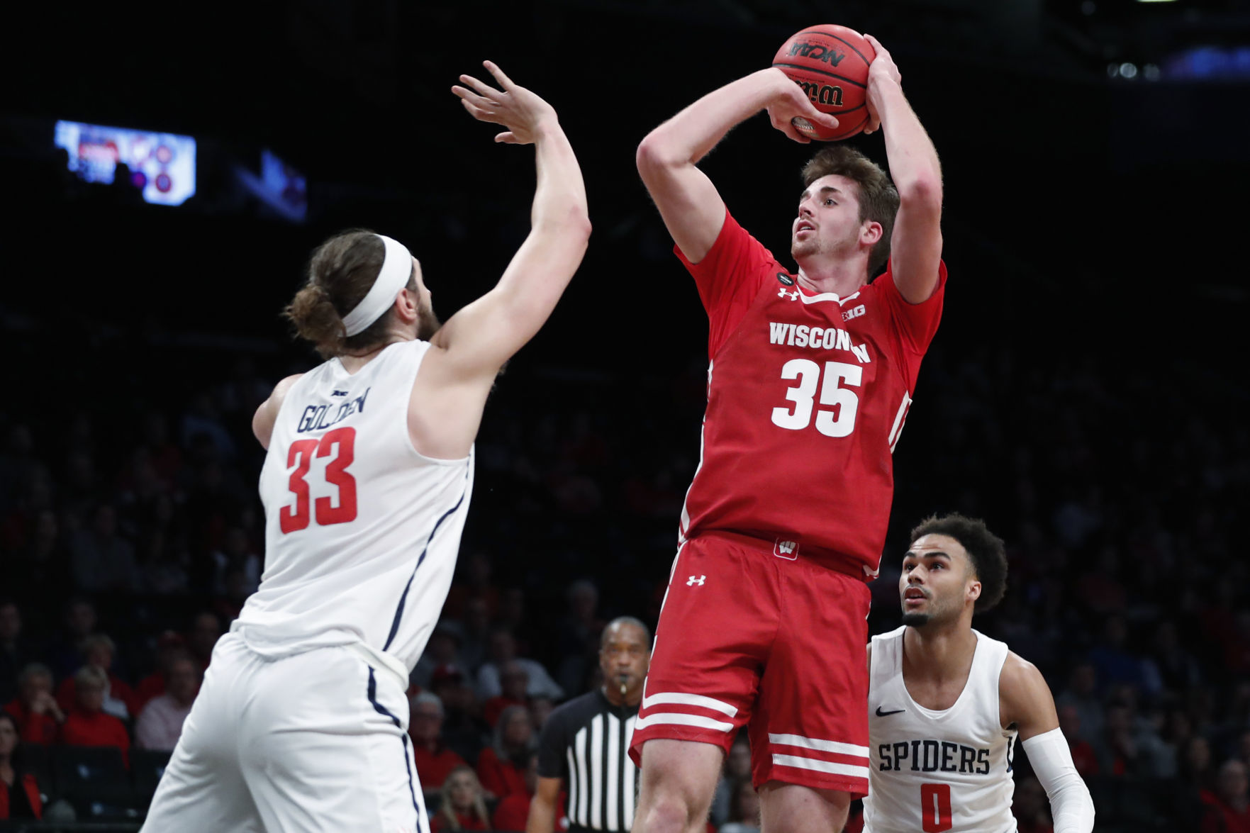 Spiders 62, Badgers 52